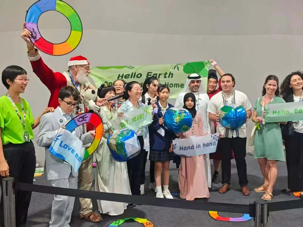 Hello Earth advocacy with Sustaina Claus